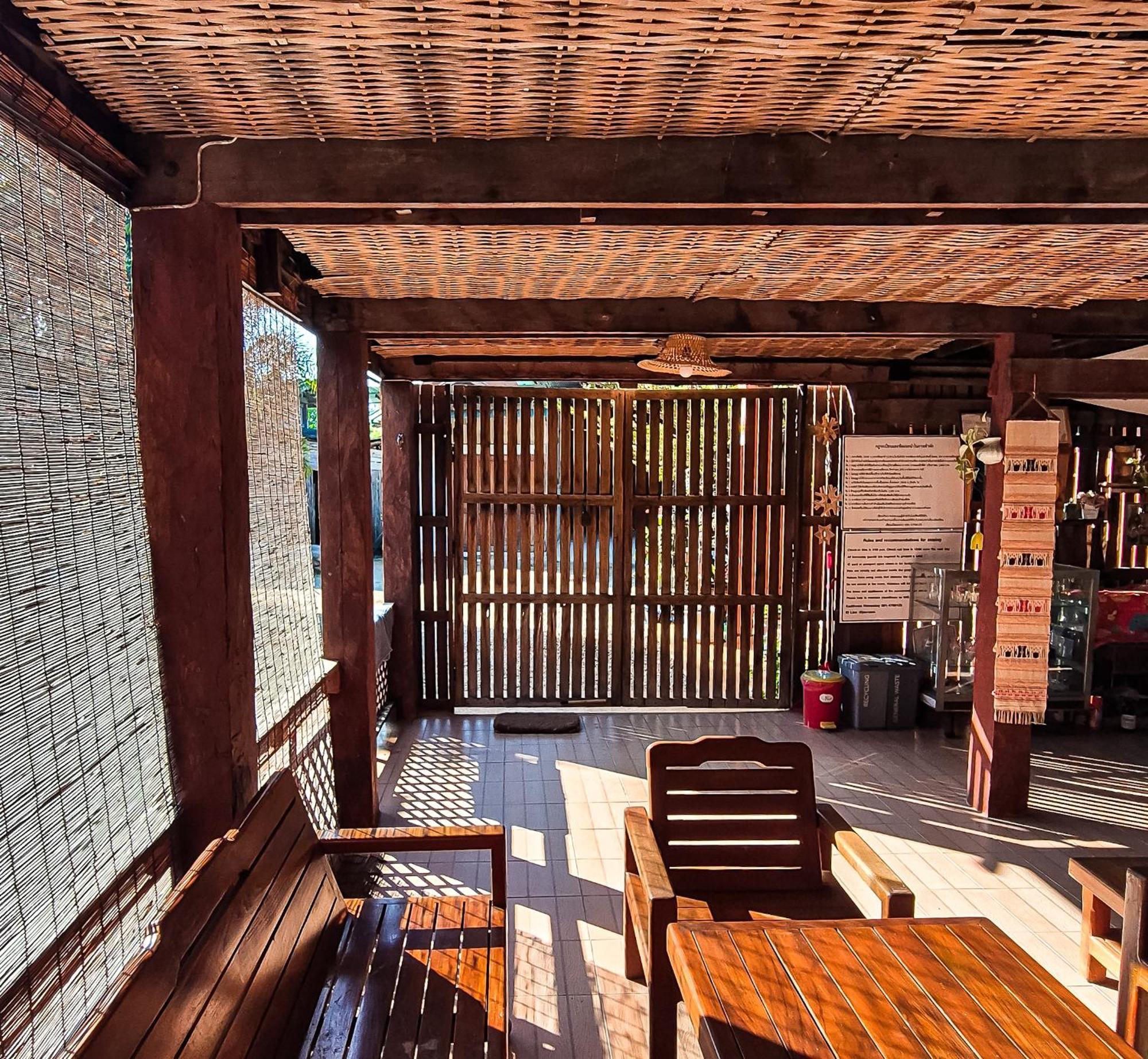 Kedthawa Homestay เฮือนเก็ดถะหวา Ban Cho Lae Bagian luar foto