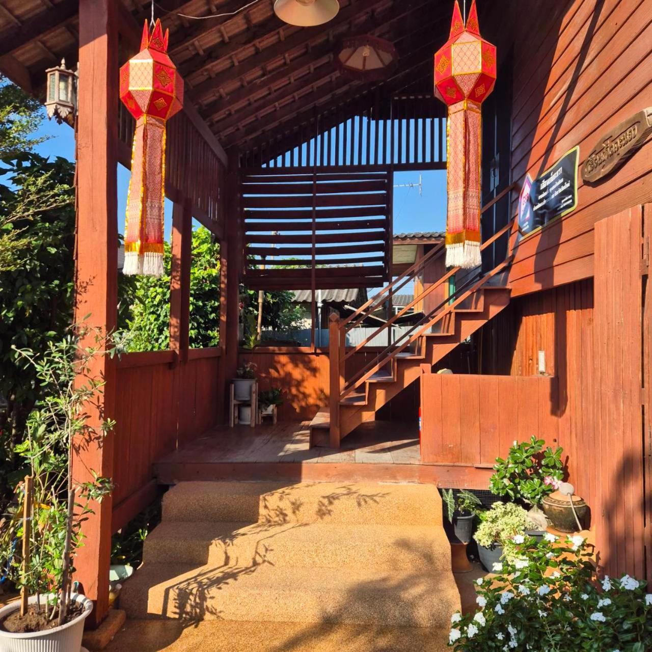 Kedthawa Homestay เฮือนเก็ดถะหวา Ban Cho Lae Bagian luar foto
